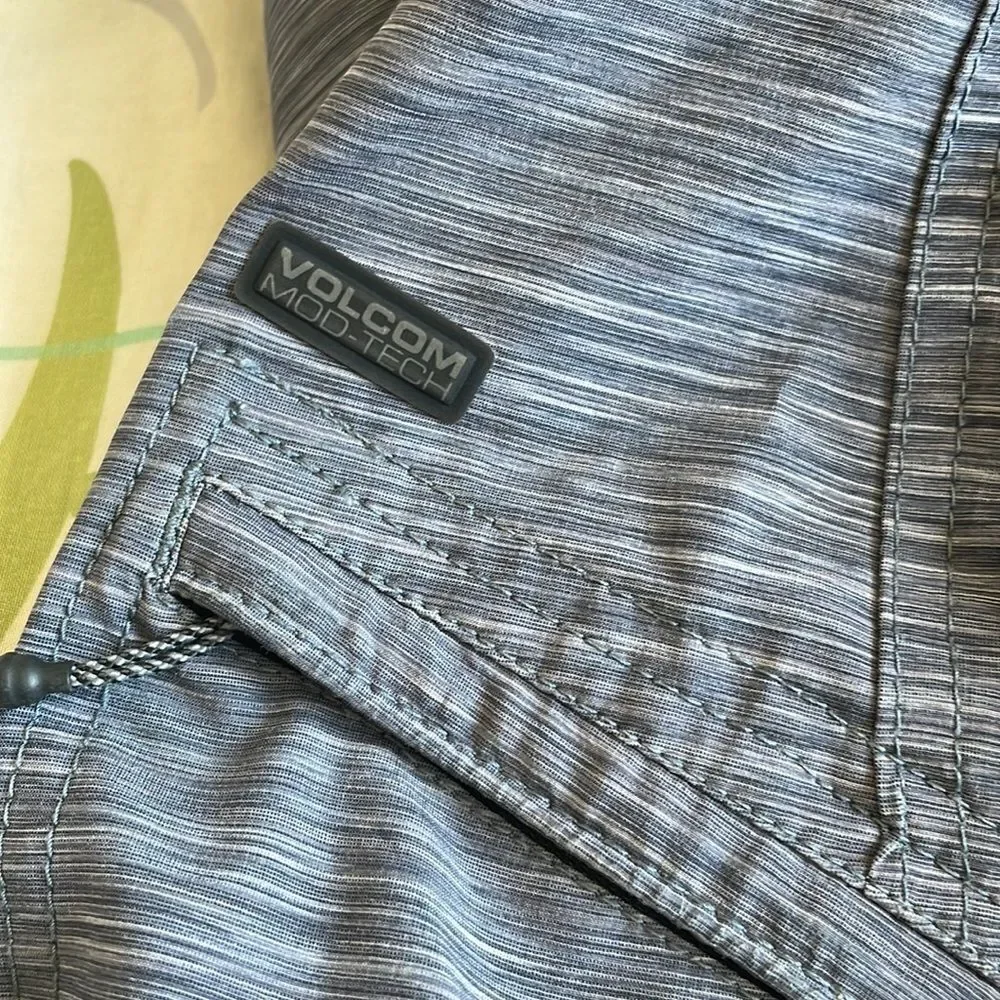 EUC! Volcom Gray Swim Trunks - Size 32